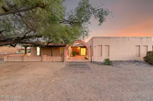 3770 N Knollwood Cir, Tucson, AZ 85750 - Photo 2