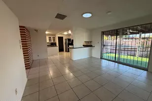 8175 E 20th St, Tucson, AZ 85710 - Photo 12