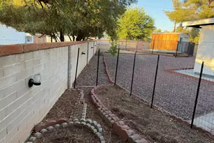 8175 E 20th St, Tucson, AZ 85710 - Photo 22