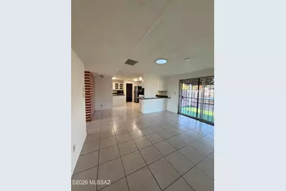 8175 E 20th Street, Tucson, AZ 85710 - Photo 8