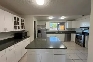 8175 E 20th St, Tucson, AZ 85710 - Photo 16