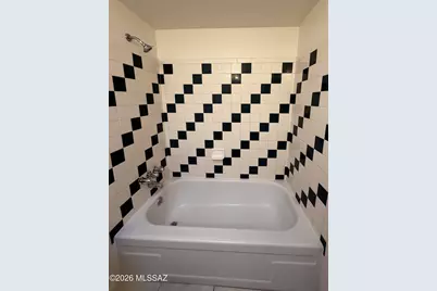 8175 E 20th Street, Tucson, AZ 85710 - Photo 22