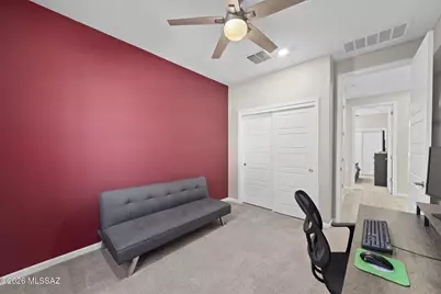 7956 S Silver Lillie Way, Tucson, AZ 85747 - Photo 8