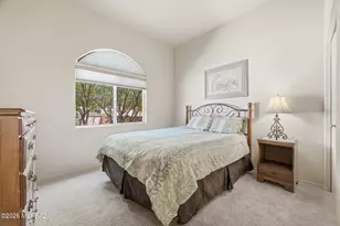 297 N Crescent Bell Dr, Green Valley, AZ 85614 - Photo 18