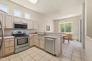 297 N Crescent Bell Dr, Green Valley, AZ 85614 - Photo 8