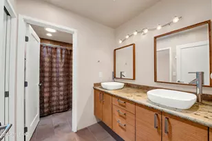 1240 E Blacklidge Dr, Tucson, AZ 85719 - Photo 28