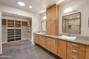 1240 E Blacklidge Dr, Tucson, AZ 85719 - Photo 22