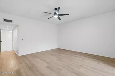 1072 W Camino Urbano, Green Valley, AZ 85622 - Photo 26