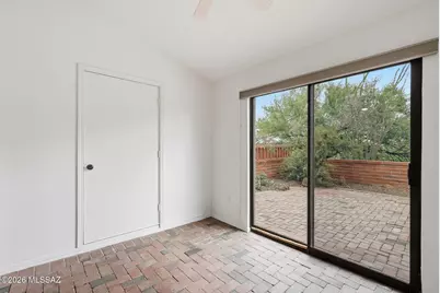1072 W Camino Urbano, Green Valley, AZ 85622 - Photo 28