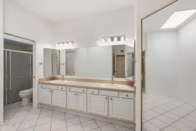 1072 W Camino Urbano, Green Valley, AZ 85622 - Photo 30