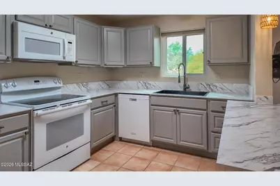 724 W Rio San Pedro, Green Valley, AZ 85614 - Photo 6