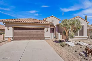 972 N Rams Head Rd, Green Valley, AZ 85614 - Photo 2
