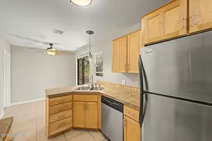 6415 N Tierra De Las Catalinas, Tucson, AZ 85718 - Photo 10