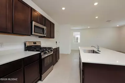 7071 W Indian Clover Way, Tucson, AZ 85757 - Photo 4