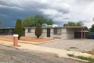 4910 E 25th St, Tucson, AZ 85711 - Photo 4
