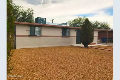 4910 E 25th Street, Tucson, AZ 85711 - Photo 2