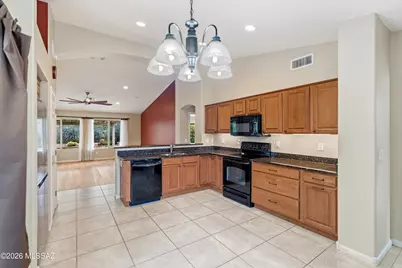 2350 E Skywalker Way, Green Valley, AZ 85614 - Photo 16