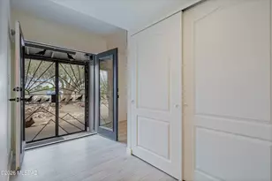 8302 E Kenyon Dr, Tucson, AZ 85710 - Photo 24