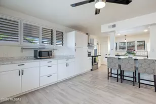8302 E Kenyon Dr, Tucson, AZ 85710 - Photo 12
