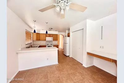 9168 E Rainsage Street, Tucson, AZ 85747 - Photo 12