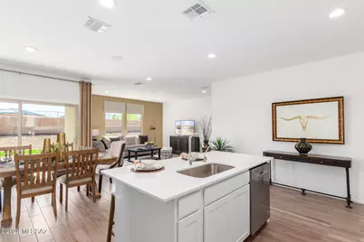 9343 W Wild Spring Drive, Marana, AZ 85653 - Photo 12