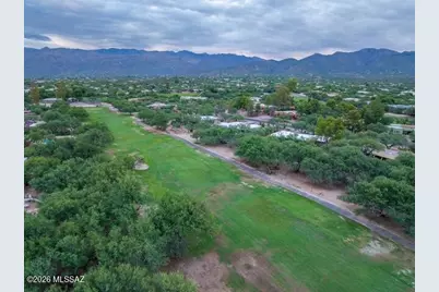 2010 N Forty Niner Drive, Tucson, AZ 85749 - Photo 32