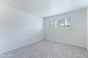 9021 E Sierra St, Tucson, AZ 85710 - Photo 26