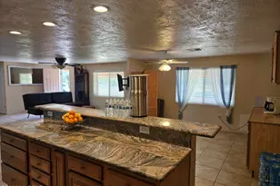 10261 N Volk Rd, Marana, AZ 85653 - Photo 14