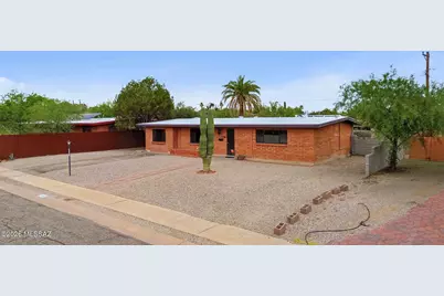 1736 W Calle Tranquila, Tucson, AZ 85745 - Photo 2