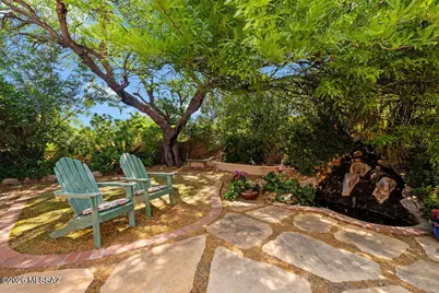 1018 N Cowboy Canyon Drive, Green Valley, AZ 85614 - Photo 16