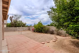 3071 S Foster Dr, Tucson, AZ 85730 - Photo 16