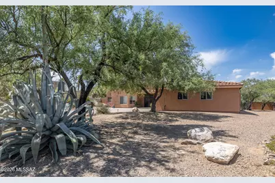 241 N Slate Drive, Vail, AZ 85641 - Photo 1