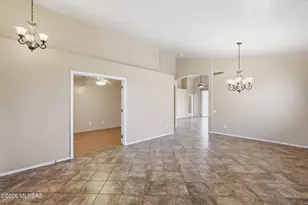 266 S Sonoran Heights Dr, Tucson, AZ 85748 - Photo 10