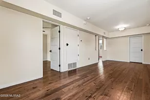 437 E Blacklidge Dr, Tucson, AZ 85705 - Photo 20