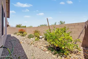 8675 E Seabury Ct, Tucson, AZ 85710 - Photo 26