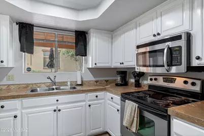 5755 N Camino Esplendora, Tucson, AZ 85718 - Photo 10