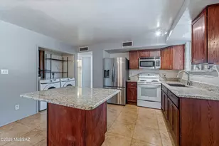 1824 W Caravelle Rd, Tucson, AZ 85713 - Photo 10
