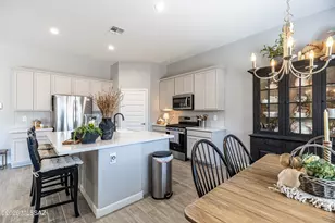 10328 N Desert Tea Dr, Marana, AZ 85653 - Photo 4