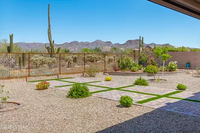 10731 N Cactus Point Drive, Tucson, AZ 85742 - Photo 1