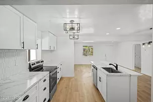 238 E Fairground Dr, Tucson, AZ 85714 - Photo 12