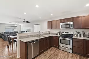 3304 W Athenee Ct, Tucson, AZ 85746 - Photo 6