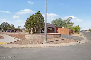 1934 S Avenida Planeta, Tucson, AZ 85710 - Photo 2