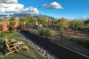 2567 W Plateau Rdg Dr, Oro Valley, AZ 85742 - Photo 2