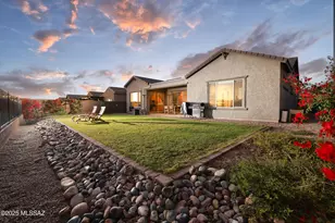2567 W Plateau Rdg Dr, Oro Valley, AZ 85742 - Photo 18