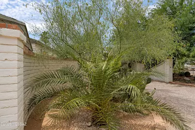 220 S El Volador Street, Tucson, AZ 85711 - Photo 48