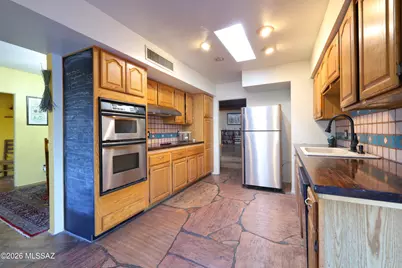 7600 N Village Avenue, Tucson, AZ 85704 - Photo 14