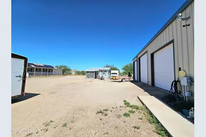 1221 E Forrest Lane, Benson, AZ 85602 - Photo 12