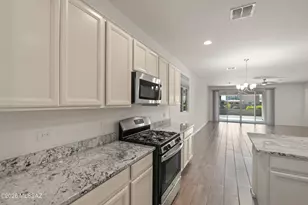 12145 N Caravelle Pl, Marana, AZ 85653 - Photo 10