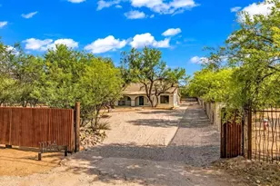 11134 E Edison St, Tucson, AZ 85749 - Photo 2