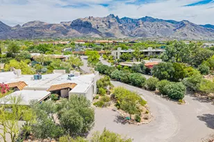 2600 E Skyline Dr, Tucson, AZ 85718 - Photo 2